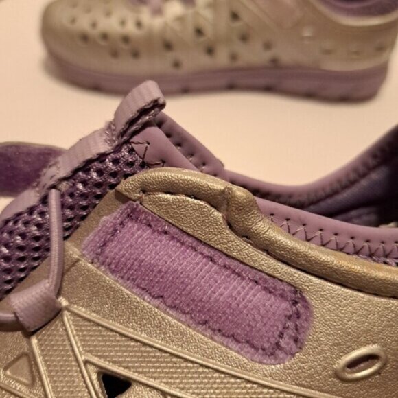 Stride Rite phibian big girls size 5, silver and purple, hook n loop closure - Picture 7 of 11